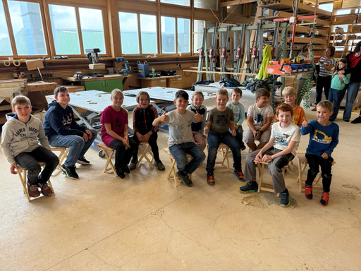 Arbeiten mit Holz bei der Schreinerei Bründler AG