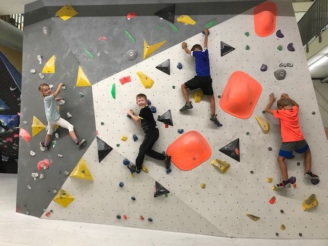 Klettern und Bouldern im PILATUS INDOOR