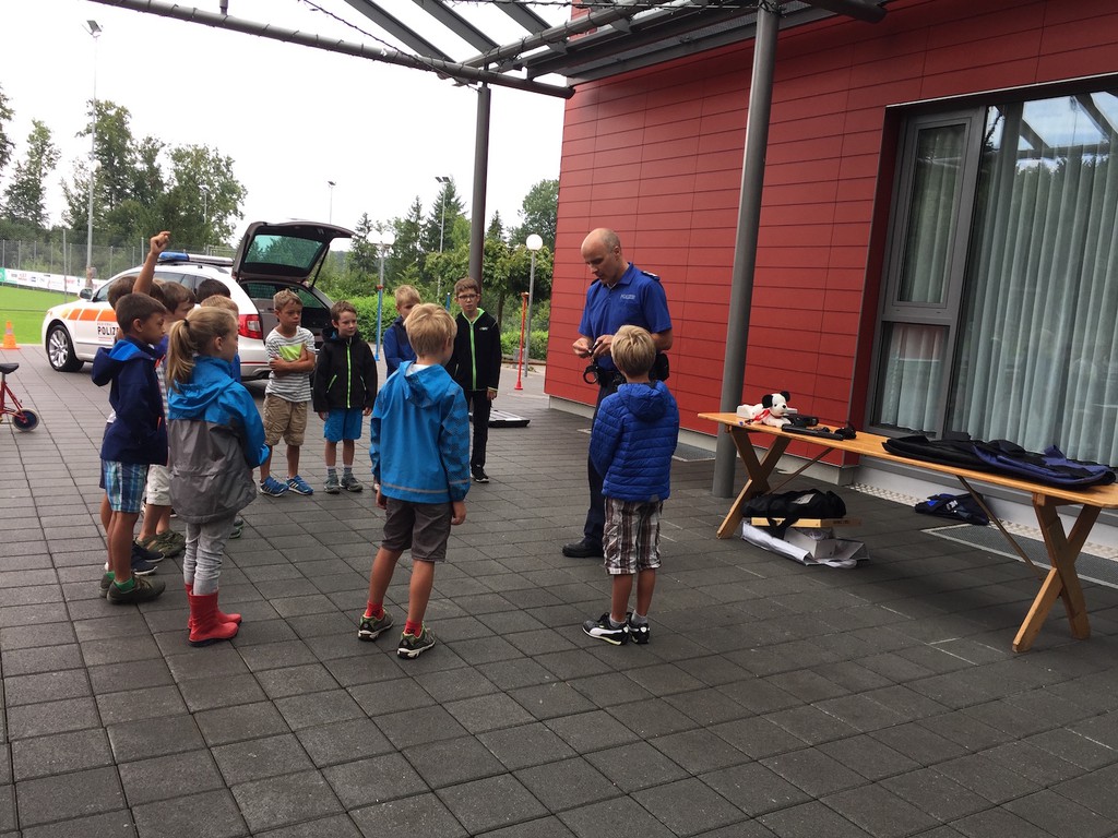 Polizei - dein Freund und Helfer