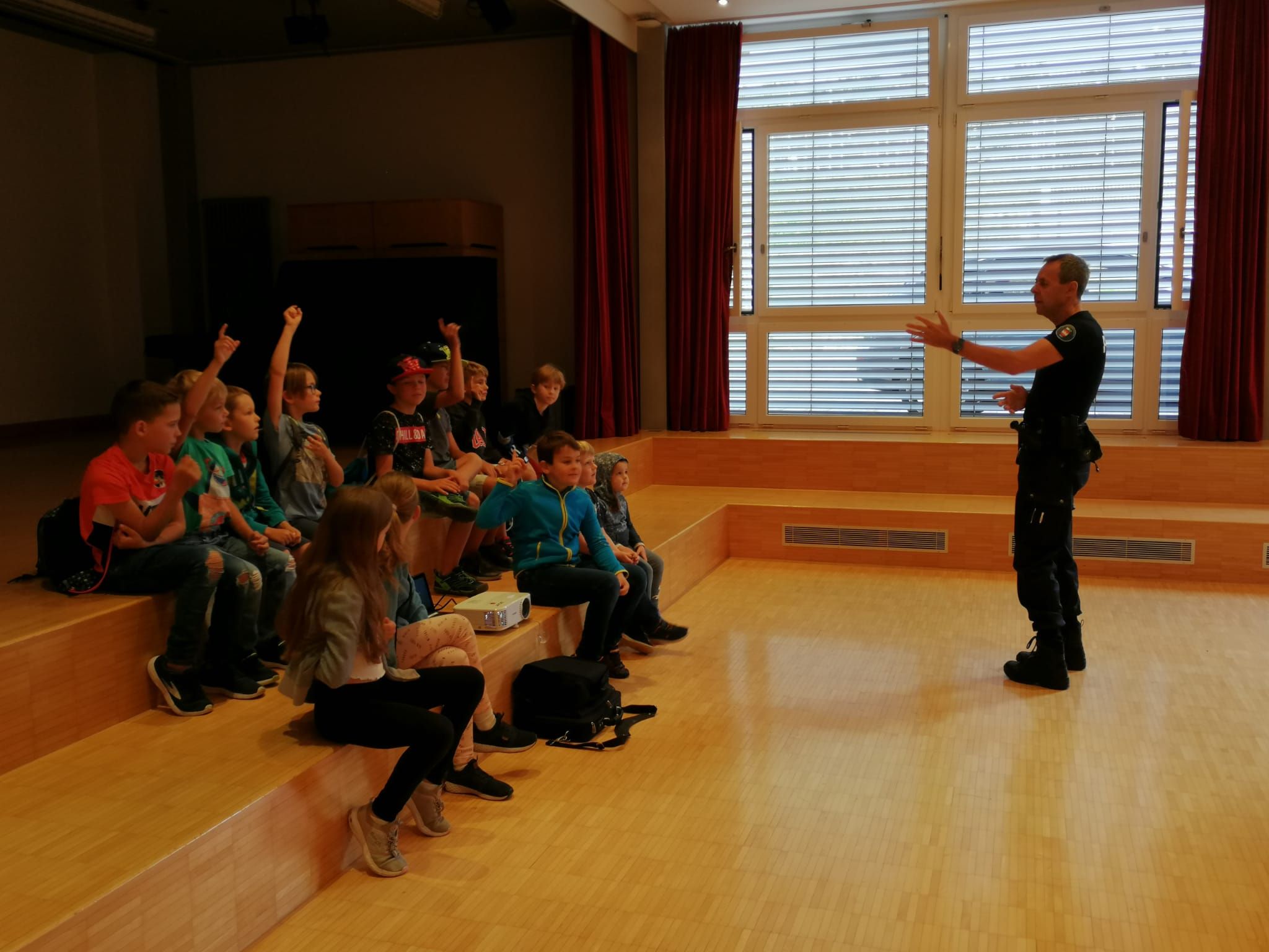 Polizei, dein Freund und Helfer