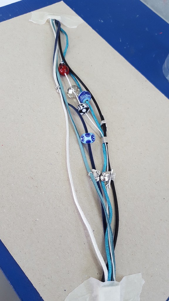 Modernes Wickelarmband